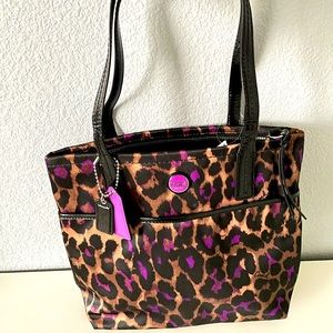 New Coach Shoulder Bag Purple leopard print F25282